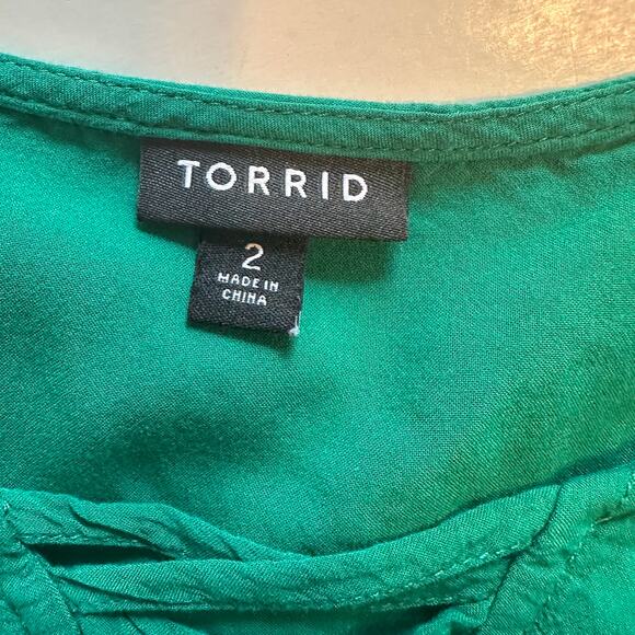 Torrid Lattice Criss Cross Top Womens Size 2X Jewel Green Challis Flowy Blouse - Picture 6 of 9
